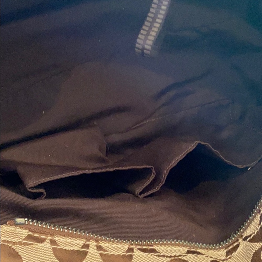 Barely used Coach tote! - Picture 4 of 4
